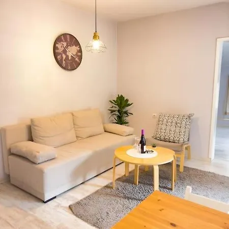 Apartment Copakapana Suite, By Holiwork Plovdiv