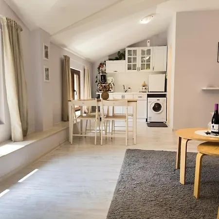 Copakapana Suite, By Holiwork Plovdiv
