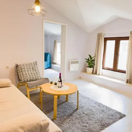 Copakapana Suite, By Holiwork Apartment *