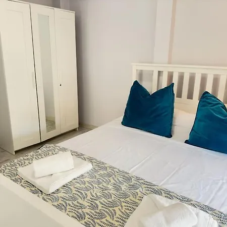 Copakapana Suite, By Holiwork Apartment *